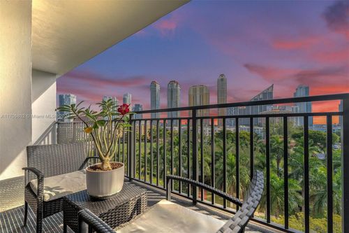 802-17720 N Bay Road, Sunny Isles Beach, FL, 33160 | Card Image