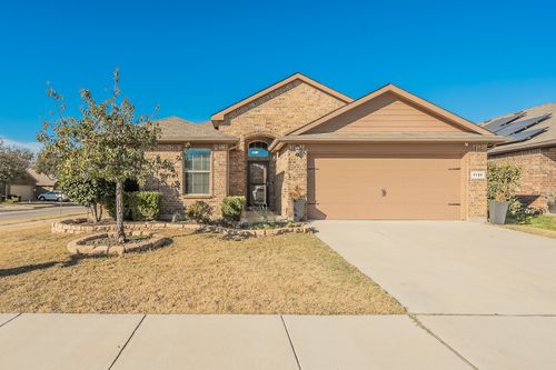 1124 Forest Glen Dr, Azle, TX, 76020-1192 | Card Image