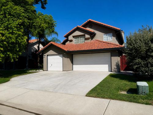 1010 Neal St, Los Banos, CA, 93635 | Card Image