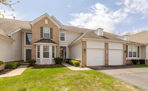 5710 Pinecroft Ct, Clarkston, MI, 48346-3112 | Card Image