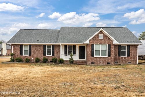 38 Hallmark Dr, Spring Lake, NC, 28390-7630 | Card Image