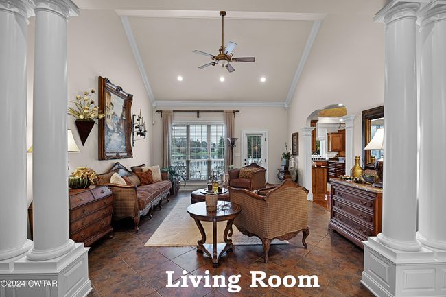 355 Forest Lake Dr, House other with 3 bedrooms, 3 bathrooms and 5 parking in Humboldt TN | Image 9