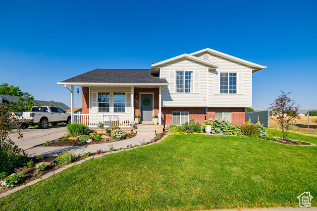 700 , Tremonton, UT 84337
