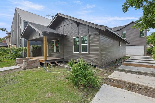 4525 Walker St, Houston, TX, 77023-1147 | Card Image