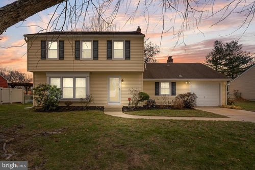 207 Farmington Rd, DELRAN, NJ, 08075-1515 | Card Image