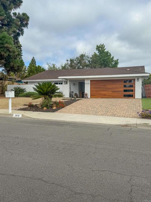 2615 Abedul St, Carlsbad, CA, 92009-5308 | Card Image