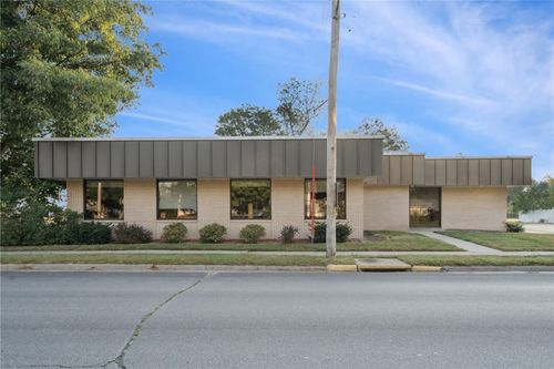 606 1st St, Palo, IA, 52324-9656 | Card Image