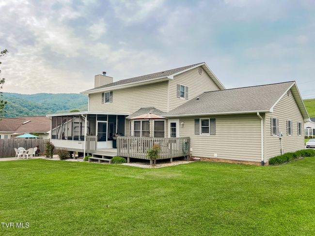 519 Foxgate Dr, House other with 3 bedrooms, 3 bathrooms and null parking in Erwin TN | Image 52