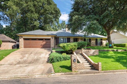 1212 Marigold Ln, Longview, TX, 75604-2826 | Card Image