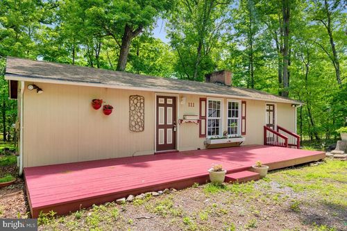 111 Genesee Trl, WINCHESTER, VA, 22602-1328 | Card Image