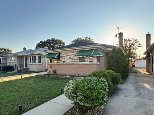 1910 S 24th Ave, Maywood, IL, 60153-2820 | Card Image
