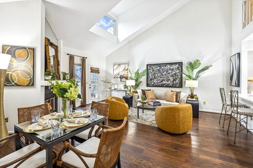 237 Glenstone Cir, Brentwood, TN, 37027-3916 | Card Image