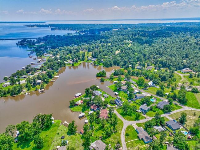 1575 Yaupon Cove Dr, House other with 2 bedrooms, 2 bathrooms and 3 parking in Onalaska TX | Image 30