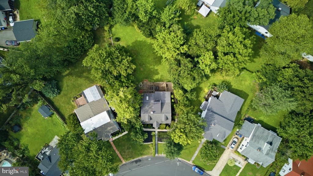 Residential in FALLS CHURCH 4