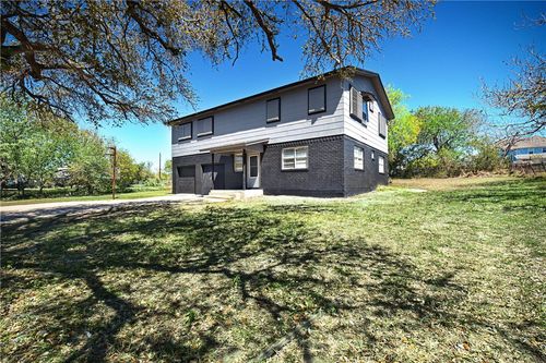 241 Doyle Dr, Portland, TX, 78374-2211 | Card Image