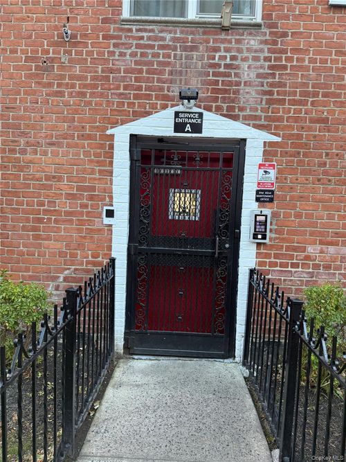 apt-6e-33 81st St, Jackson Heights, NY, 11372-1359 | Card Image