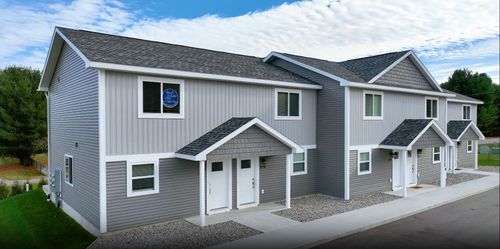 3790 Woodgate Dr, Traverse City, MI, 49686-6328 | Card Image