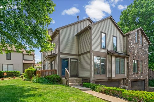 420 Spring Run Dr, Monroeville, PA, 15146-3385 | Card Image