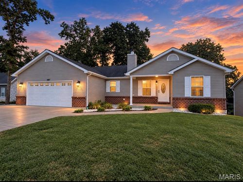 10904 Mahogany Dr, Foristell, MO, 63348-2434 | Card Image