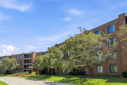 319c-1415 E Central Rd, Arlington Heights, IL, 60005-3321 | Card Image