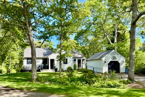 7 Ploughshare Ln, Oak Bluffs, MA, 02557-7159 | Card Image