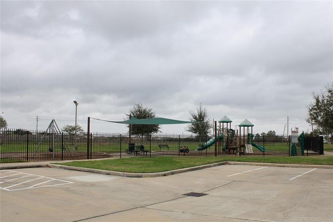 6867 Juniper Arbor Ln, House other with 4 bedrooms, 4 bathrooms and 2 parking in Dickinson TX | Image 41