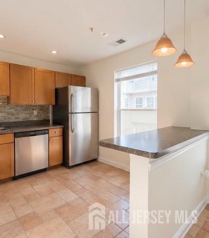 Residential Lease in Perth Amboy 3