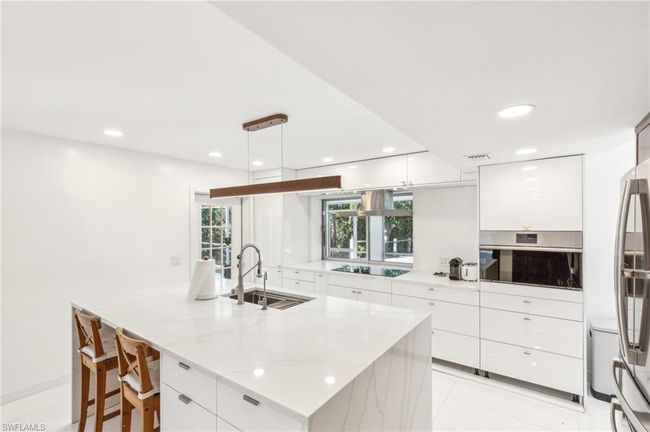 Italian cabinetry, Cafe appliances and quartz countertops | Image 5