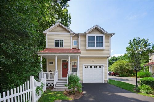 35-164 Bear Hill Rd, Cumberland, RI, 02864-6052 | Card Image
