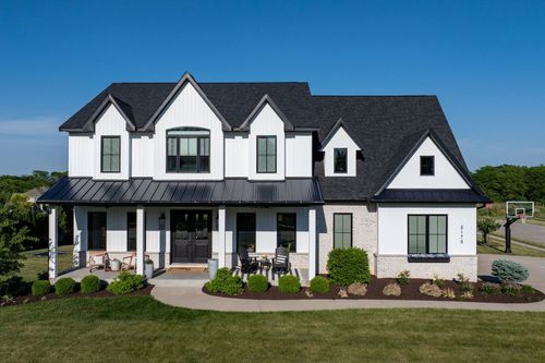 5175 Pigeon Creek Trl, Bettendorf, IA, 52722-6560 | Card Image
