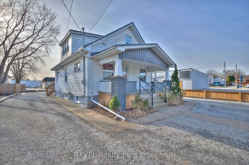 upper-6172 William St, Niagara Falls, ON, L2E5S1 | Card Image