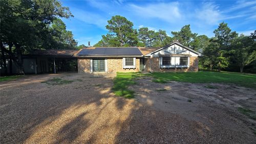 365 Pine Tree Loop, Bastrop, TX, 78602-5612 | Card Image