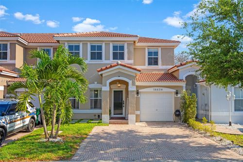 16634 Sw 48th Ter, Miami, FL, 33185-5187 | Card Image