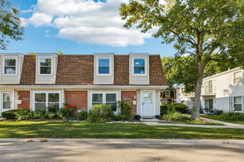 136-2300 Flower Ct, Schaumburg, IL, 60194-2520 | Card Image