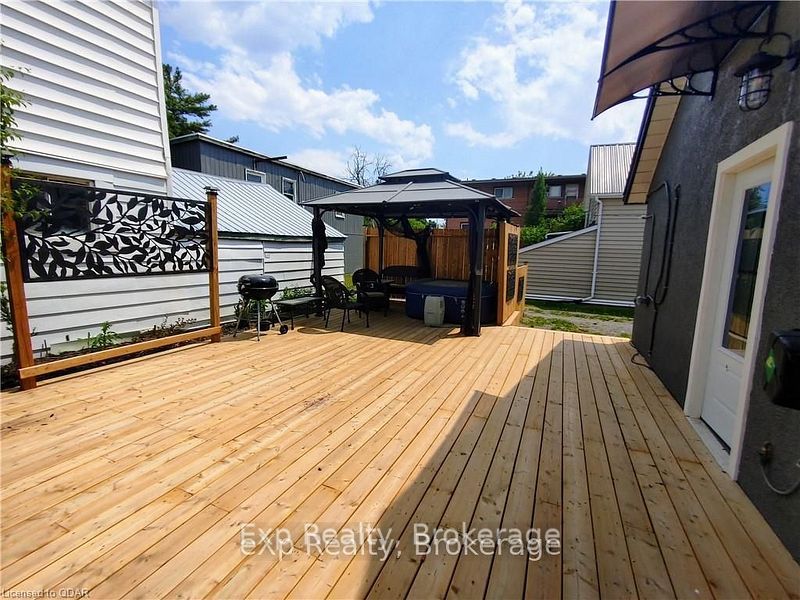 Residential Lease in Belleville