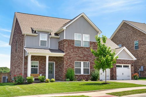 729 Pebble Creek Ln, Lebanon, TN, 37090-1426 | Card Image