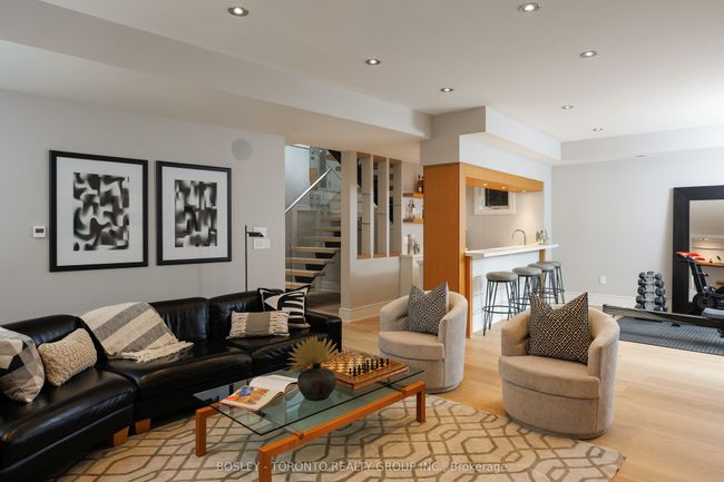 242 Sutherland Dr, House other with 6 bedrooms, 6 bathrooms and 2 parking in East York ON | Image 43