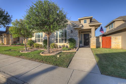 2079 Pecan Bnd, New Braunfels, TX, 78130-4071 | Card Image