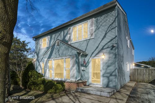 1019 Rockland Rd, Lake Bluff, IL, 60044-2222 | Card Image