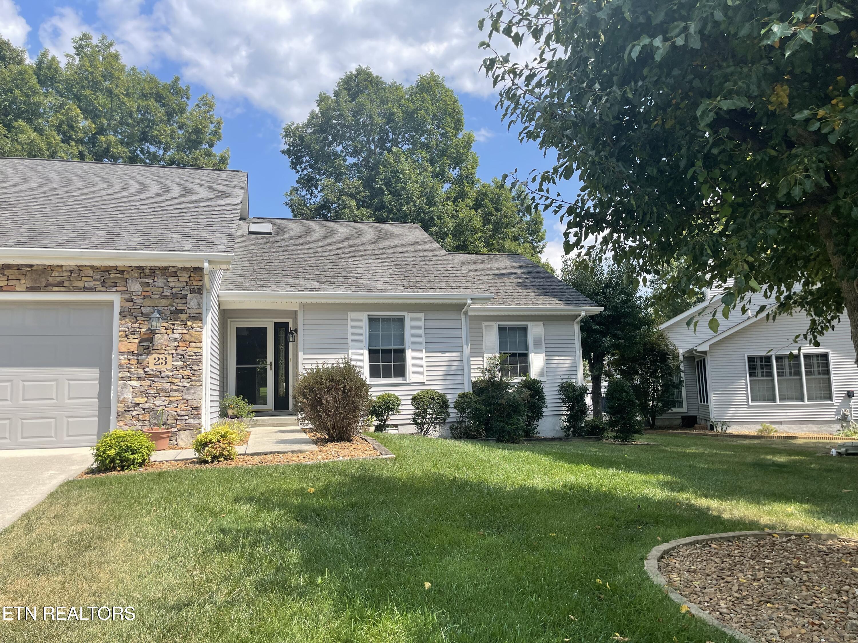 Augustine Ln, Crossville, TN 38558