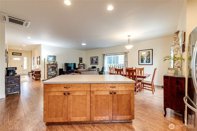 31 Nimbus Ln, House other with 3 bedrooms, 2 bathrooms and 2 parking in Sequim WA | Image 12