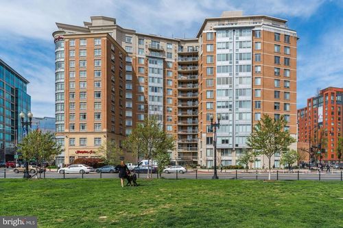 apt-917-555 Massachusetts Ave Nw, WASHINGTON, DC, 20001-4722 | Card Image
