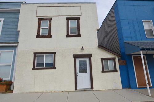 104 Railway Ave E, Carseland, AB, T0J0E4 | Card Image