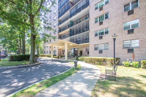 unit-8c-25 Cartright St, Bridgeport, CT, 06604-2018 | Card Image