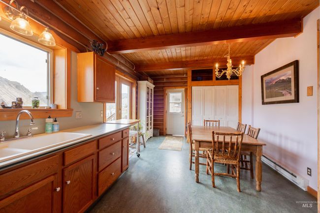130 Valley Creek Rd, House other with 3 bedrooms, 3 bathrooms and 1 parking in Stanley ID | Image 16