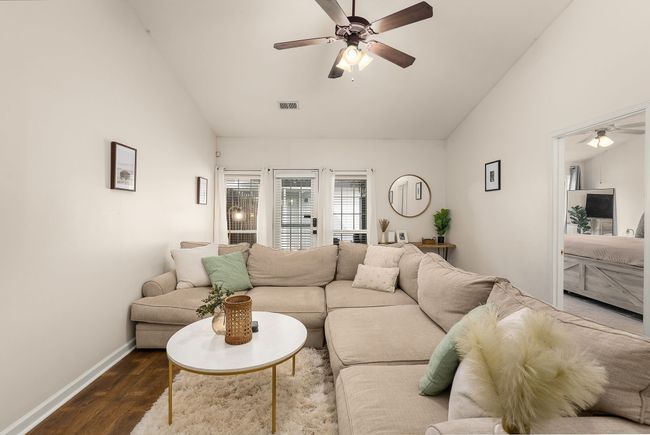 APT-2 - 3911 Dodson Chapel Rd, Condo with 2 bedrooms, 2 bathrooms and 2 parking in Hermitage TN | Image 4