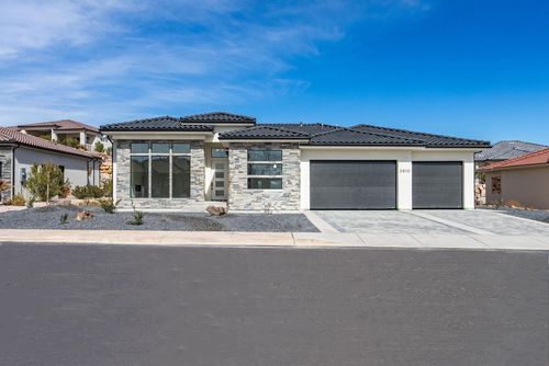 2810 W Tampico Dr, St George, UT, 84770-5570 | Card Image