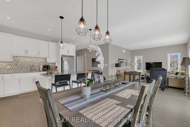 800 Baker Ave S, House attached with 3 bedrooms, 3 bathrooms and 2 parking in Listowel ON | Image 18