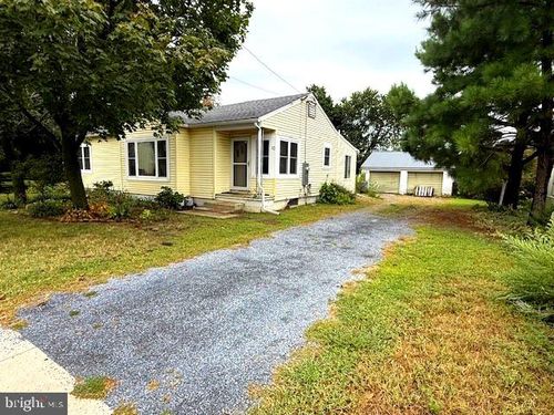 10 N Main St, MAGNOLIA, DE, 19962-4002 | Card Image