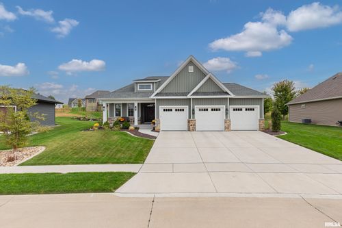4345 Prestwick Ct, Bettendorf, IA, 52722-2473 | Card Image
